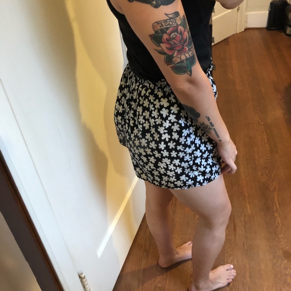 Cute Nordstrom High Waist Daisy Print Shorts